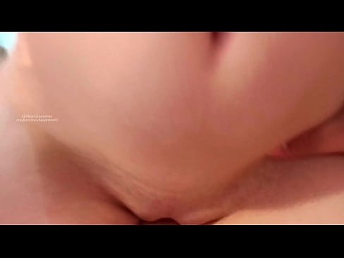 ❤️ E moe ana i loko o ka lumi o koʻu kaikuahine a pēlā wau i ala ai ❤️❌ Porno ia makou ❌❤
